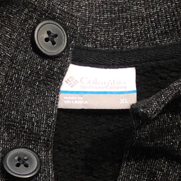 Columbia Pullover - Picture 3 of 3
